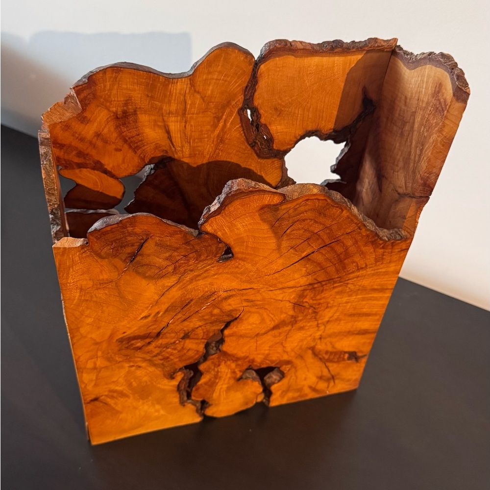 Unique Live Edge Wooden Box - Picture 4 of 6